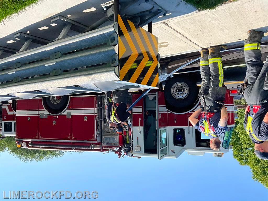 Bus Fire Breakneck Hill Rd 7-26
