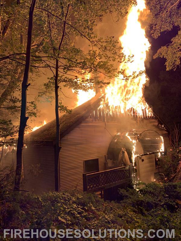 North Smithfield Fire- Engine 8 to Work